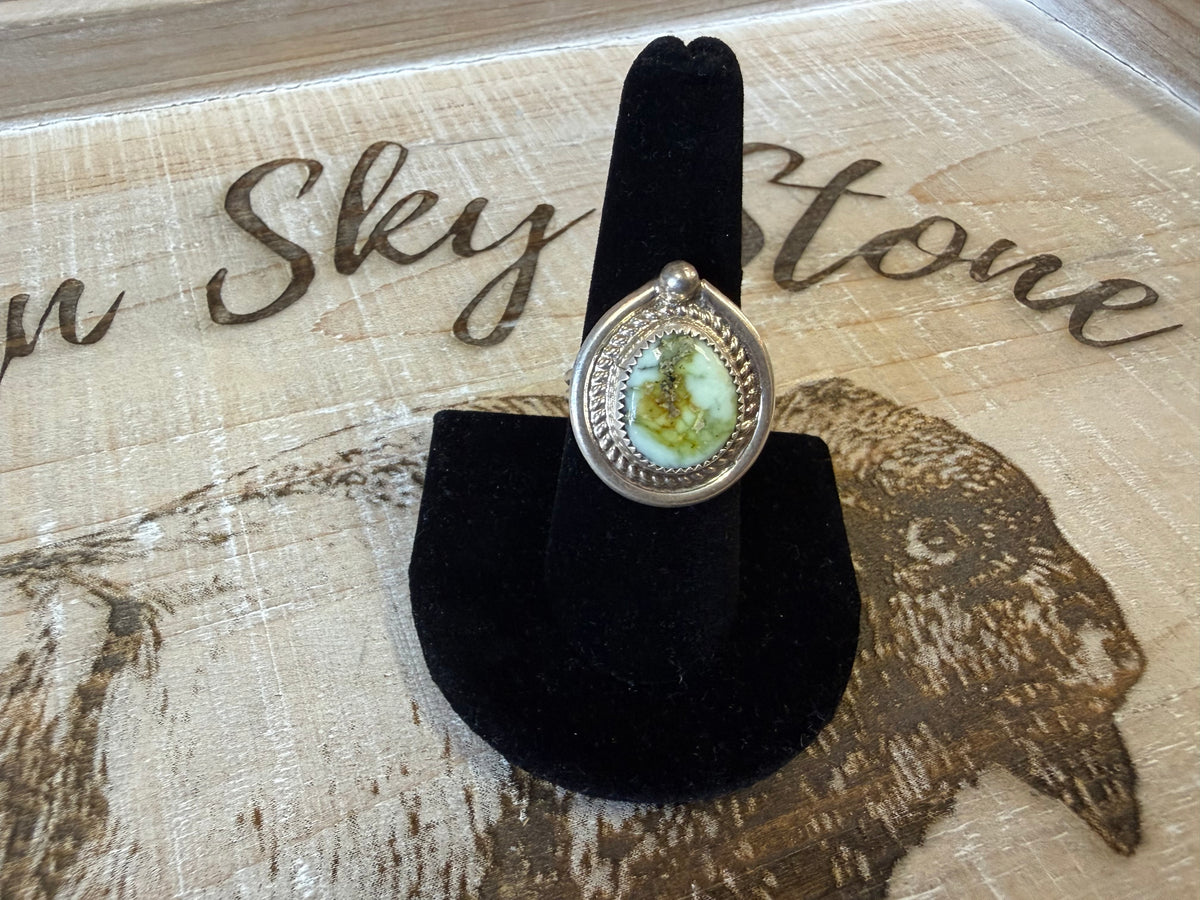 Sterling Silver Palomino Turquoise Ring Size 9, Rope Twist Bezel, Green Cream Stone with Matrix, Southwestern Teardrop Ring