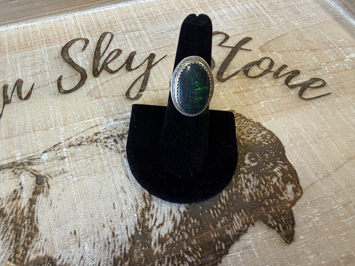 Sterling Silver Black Opal Style Ring Size 6, Oval Dark Stone with Green Blue Flash, Serrated Bezel, Split Shank Southwestern Ring