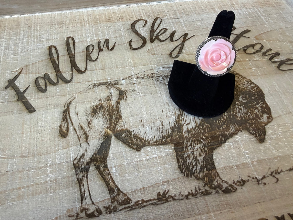 Sterling Silver Pink Conch Shell Rose Ring Size 7, Carved Pink Rose Flower, Rope Twist Bezel, Southwestern Statement Ring