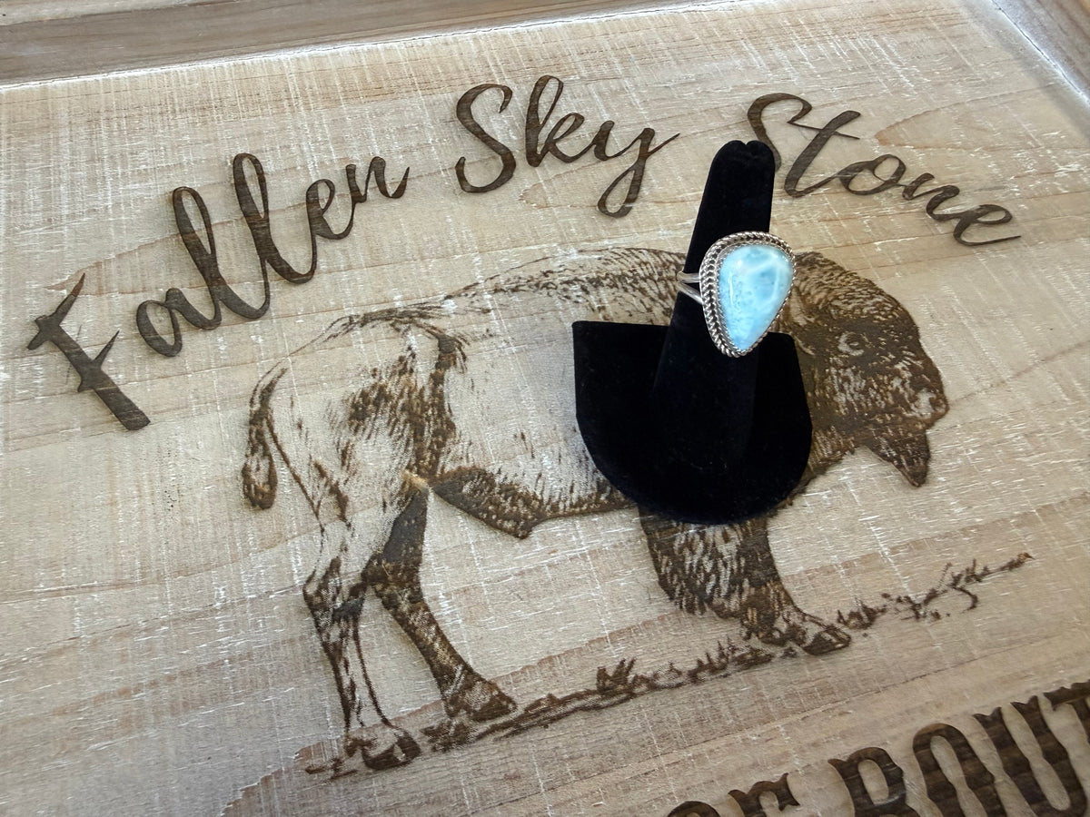 Sterling Silver Larimar Ring Size 6, Teardrop Blue Larimar Stone, Rope Twist Bezel, Split Shank Ring, Gift for Her