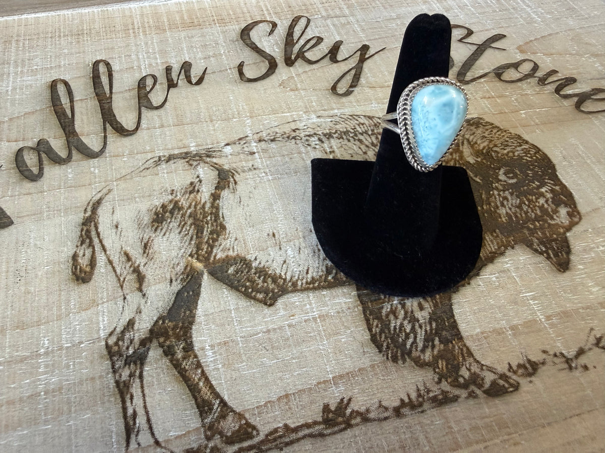 Sterling Silver Larimar Ring Size 6, Teardrop Blue Larimar Stone, Rope Twist Bezel, Split Shank Ring, Gift for Her